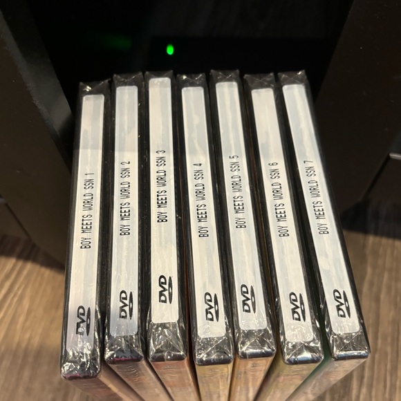 Boy Meets World: The Complete Series - 7 Seasons - Picture 3 of 10